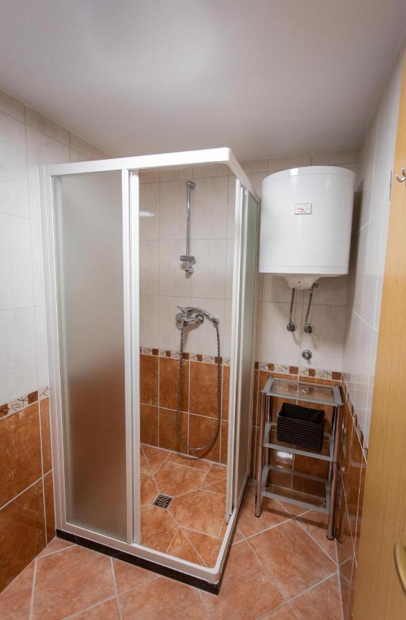 Five Apartment Брела Екстериор снимка