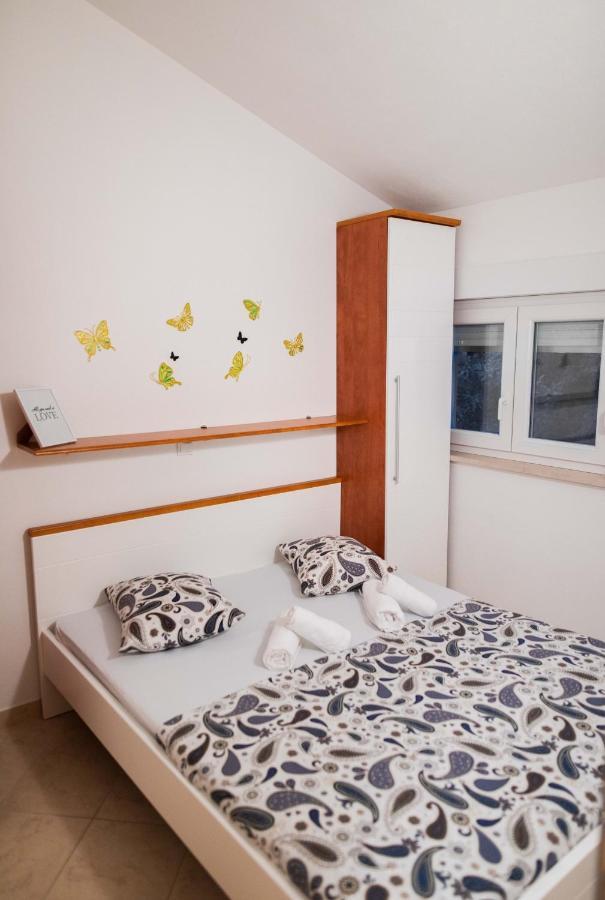 Five Apartment Брела Екстериор снимка