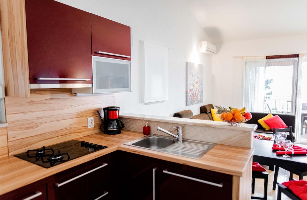 Five Apartment Брела Екстериор снимка