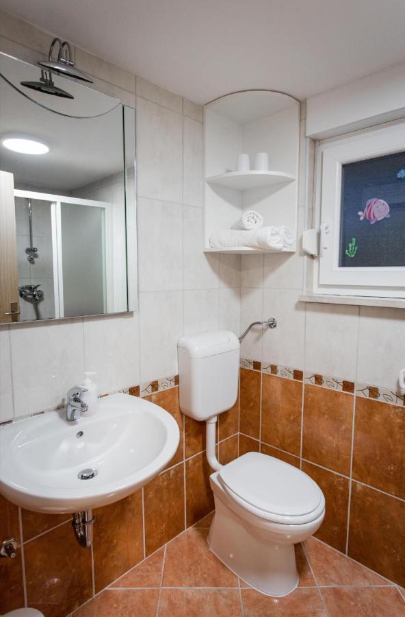 Five Apartment Брела Екстериор снимка